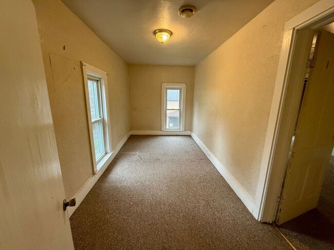 Building Photo - 516 Callon St