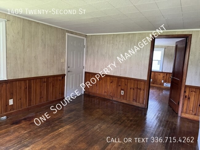 Building Photo - 1409 Twenty-Second St-