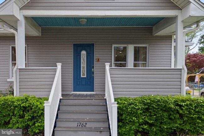 Building Photo - 1762 Exton Ave