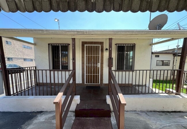 Building Photo - 15012 Lemoli Ave