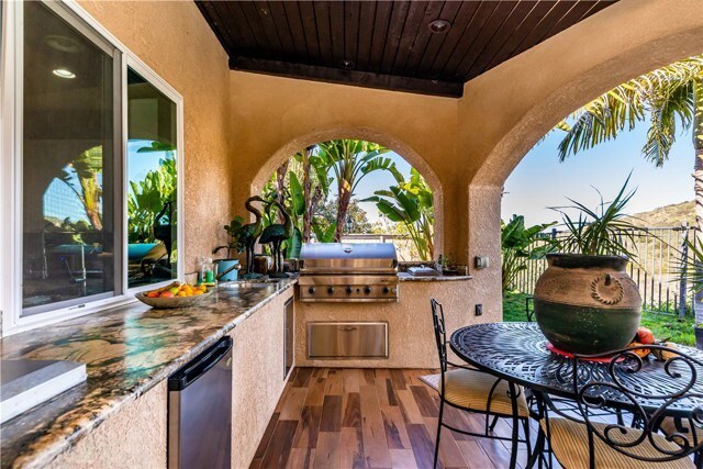 Foto del edificio - 6342 Paseo Descanso