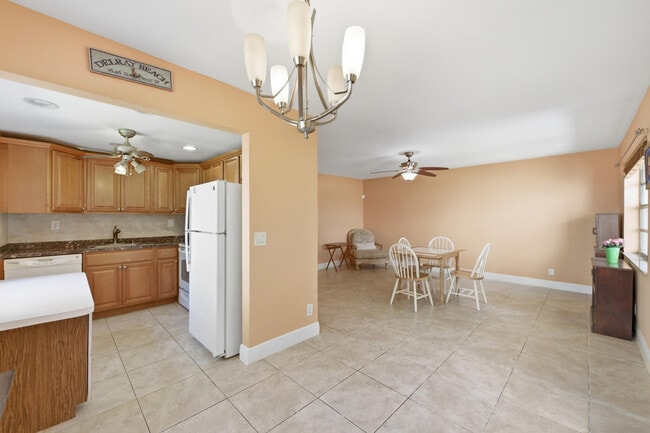 Building Photo - 729 Normandy Trail