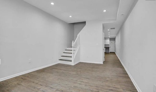 Foto del edificio - Beautifully Updated Townhome in Prime Location – Move-In Ready!