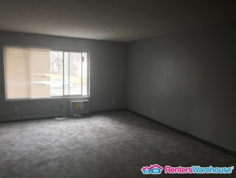 Foto principal - 16700 Lahser Rd