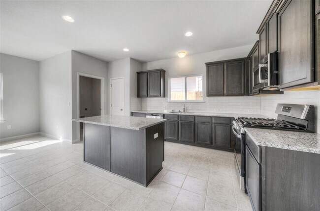 Foto del edificio - 10808 Timber Brook Pass