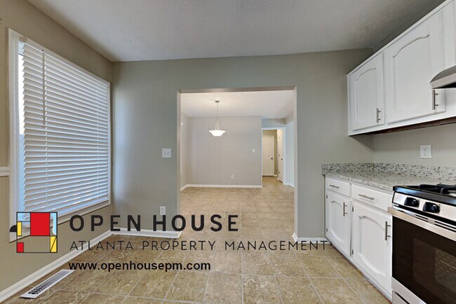 Building Photo - 43 Applejack Dr, Douglasville