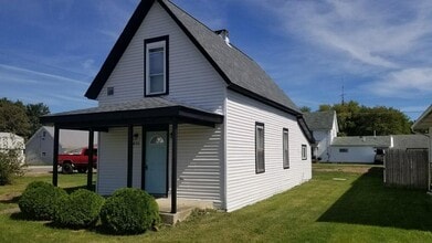 Building Photo - 13831 Main St