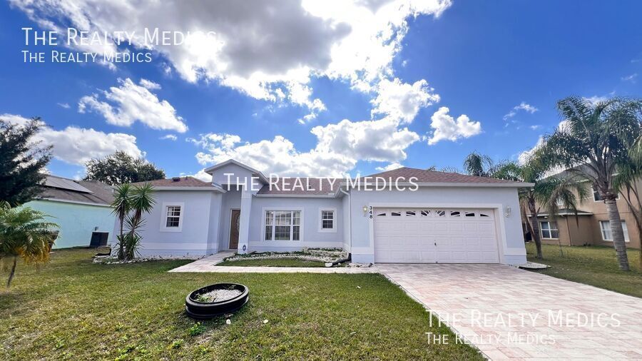 Foto principal - Spacious 4-Bedroom Home in Kissimmee!