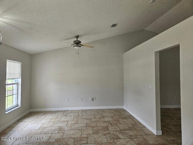 Foto del edificio - 842 Aruba Ave SE