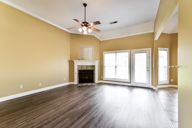 Building Photo - 2944 Keeley Cove
