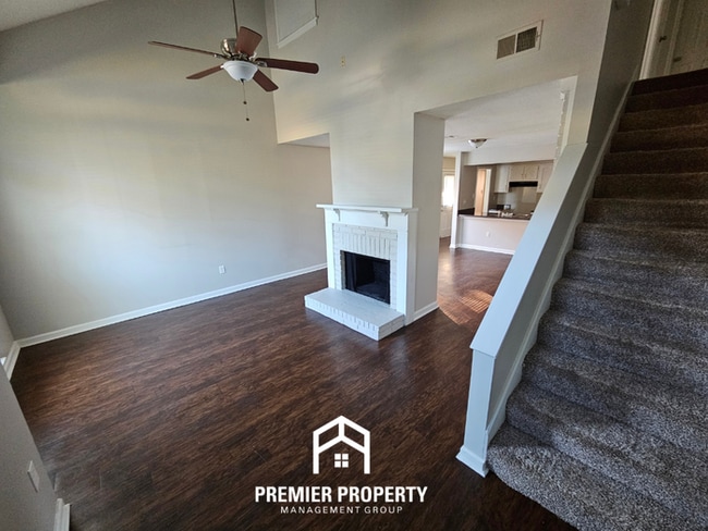 Building Photo - 3006 New London