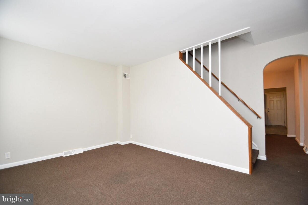 Foto principal - 411 S Van Buren St