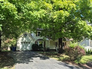 Building Photo - 125 Ivywood Dr