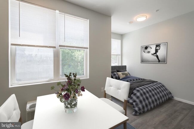 Building Photo - 4124 Haverford Ave