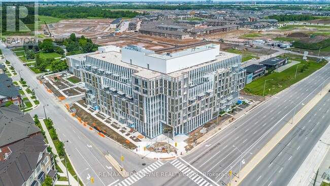 Building Photo - 1005 Dundas St E