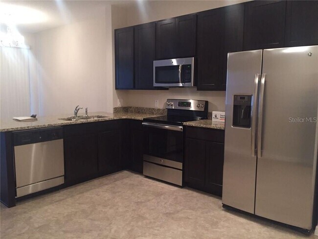 Foto del edificio - 2495 Seven Oaks Dr