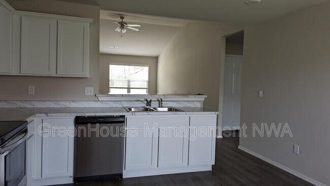 Foto del edificio - 1771 Hermitage Dr