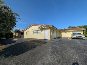 Building Photo - 3600 Riverside Dr