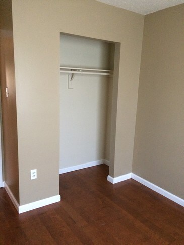 Foto del edificio - 12554 Forest Hill Rd