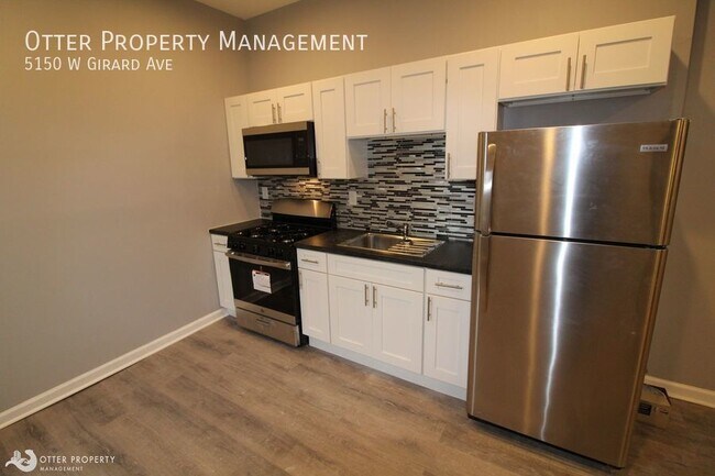 Foto del edificio - 4BR/1.5BA Recently Renovated Large Home wi...