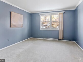 Building Photo - 4409 Falls Bridge Dr
