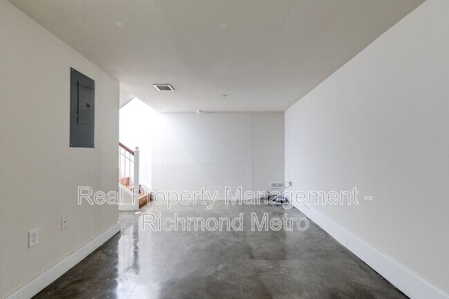 Foto del edificio - 1321 1/2 E. Main St.