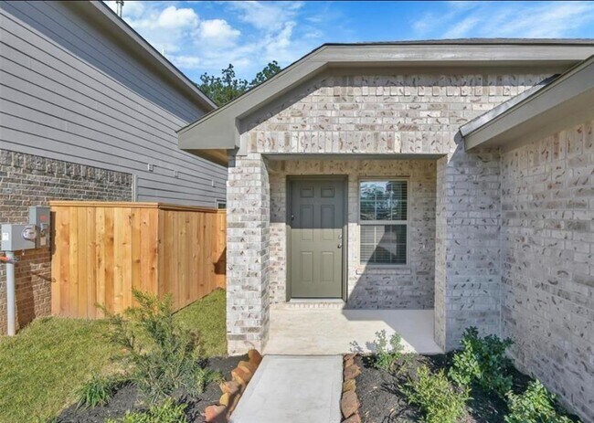 Building Photo - 3651 Solanum Dr