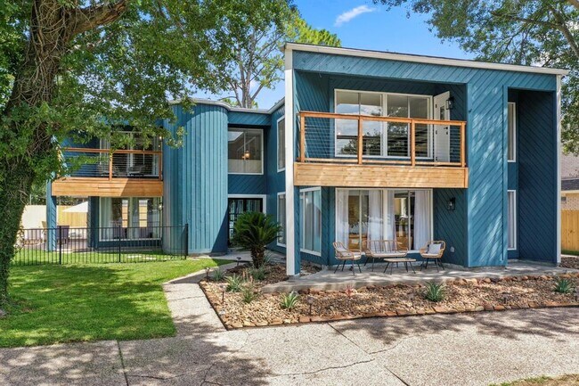Foto del edificio - 7057 Edgewater Dr