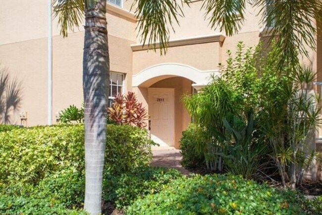 Building Photo - 13921 Lake Mahogany Blvd