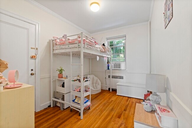 Foto del edificio - 1496 Beacon St