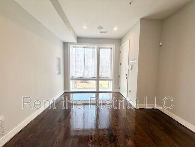 Foto del edificio - 913 12th St NE