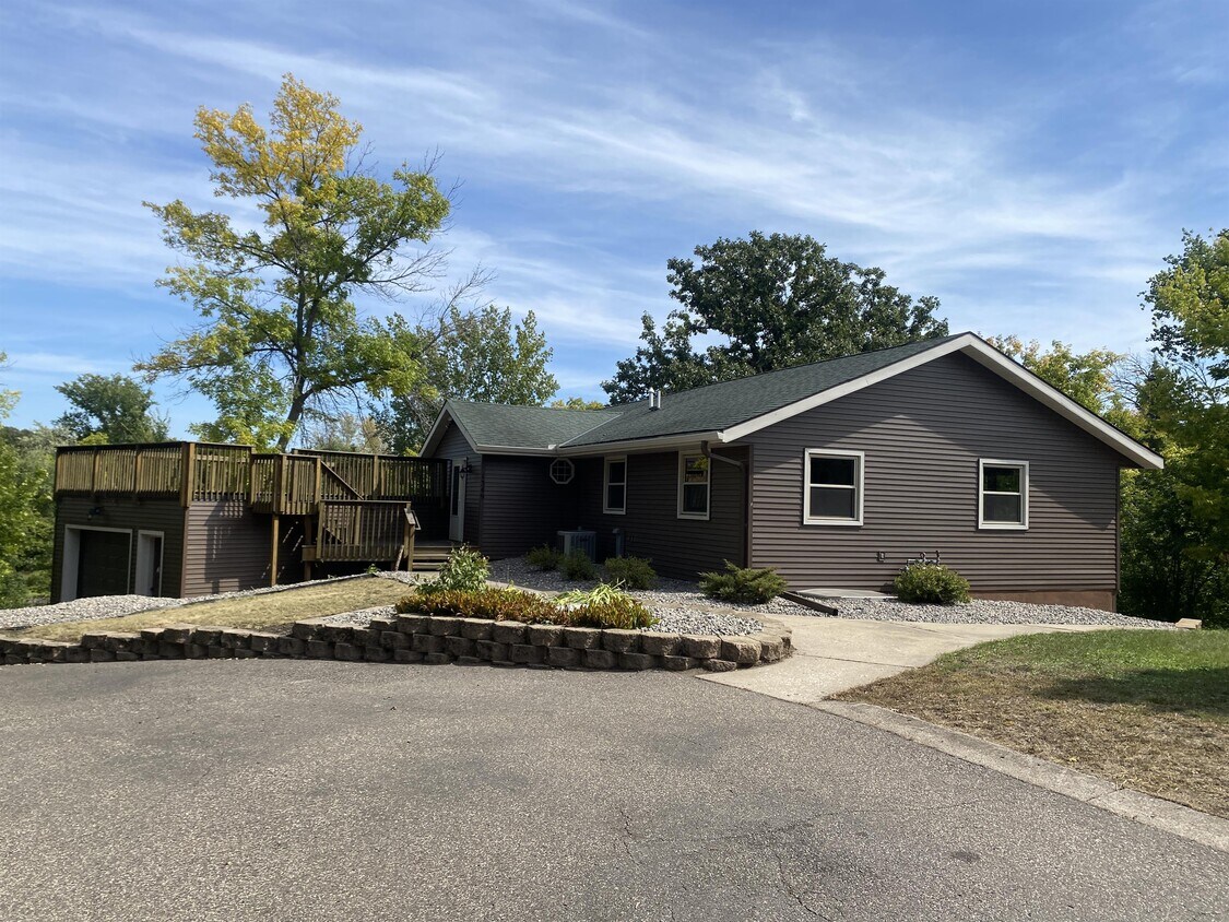 1349 Hart Blvd, Monticello, MN 55362 Townhome Rentals in Monticello