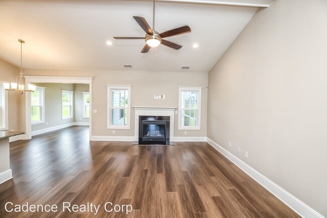 Building Photo - 3 br, 2 bath House - 5912 Appomattox Drive