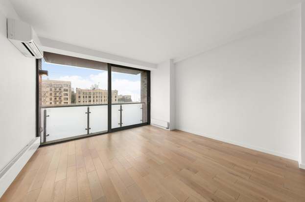 Foto del edificio - 40 Pinehurst Ave