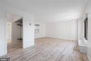 Foto del edificio - 3100 S Manchester St