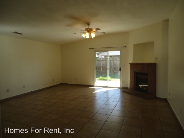 Building Photo - 1855 La Vida Ave