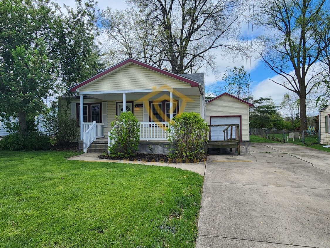 Primary Photo - AVAILABLE NOW! Updated, Anderson 2 Bedroom...