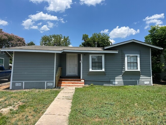 Building Photo - 2331 Waverly Ave