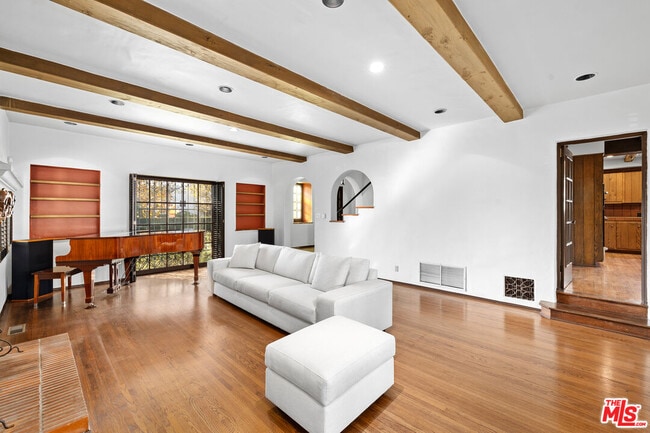 Building Photo - 200 S Anita Ave