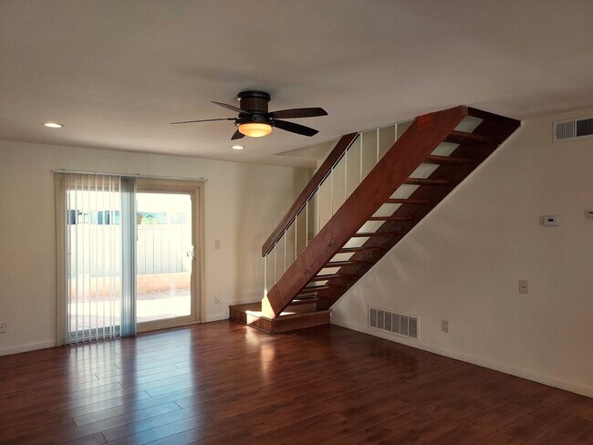 Building Photo - 7354 Tooma St