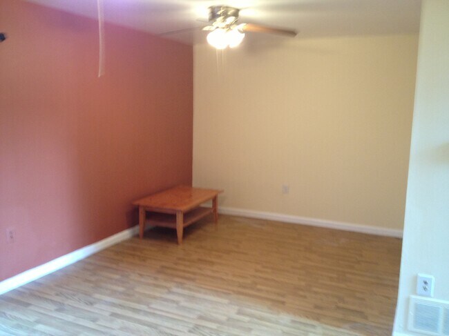 Foto del edificio - 722 N 20th St