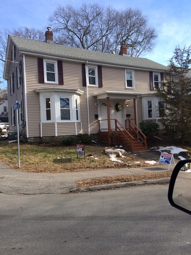 Building Photo - 64 Cedar St