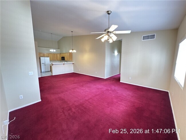 Foto del edificio - 7450 S Eastern Ave