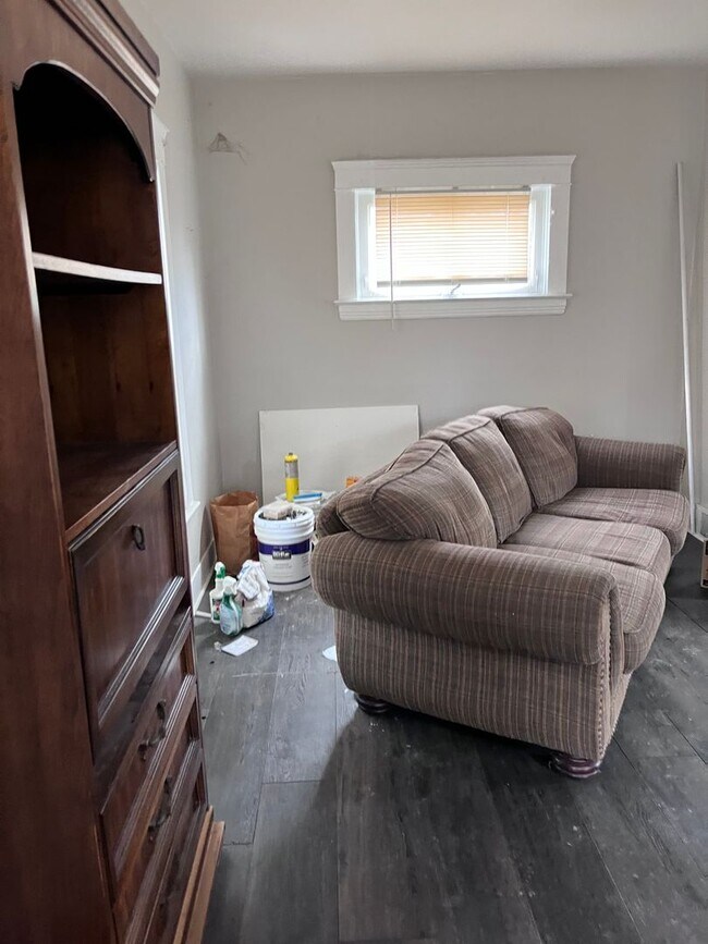Foto del edificio - 3-Bedroom Home for Rent in Cleveland – Pet Friendly! Only $1,300