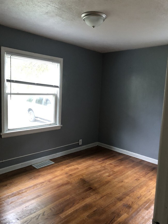 Foto del edificio - 2 br, 1 bath House - 51522 Myrtle Avenue