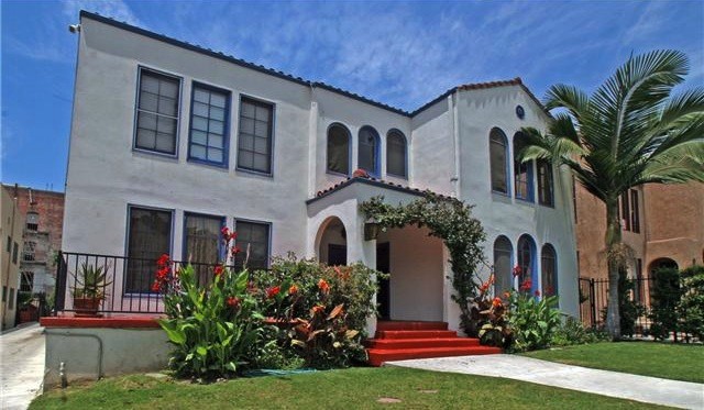 Building Exterior - 235 S Catalina St