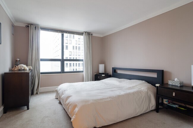 Foto del edificio - 401 E Ontario St