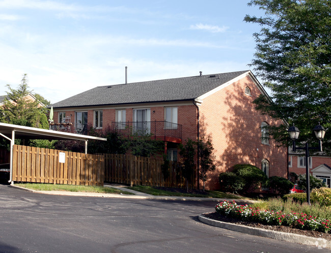 Building Photo - Canterbury Condominiums