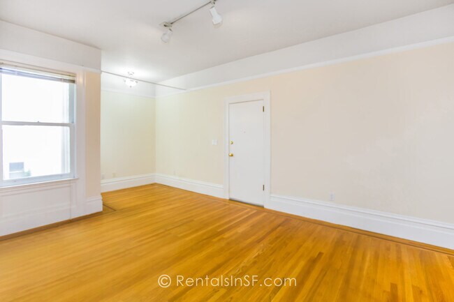 Building Photo - 709 Fillmore St