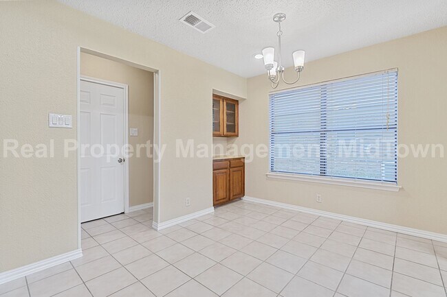 Foto del edificio - Charming 3-Bedroom Home Just Minutes from ...